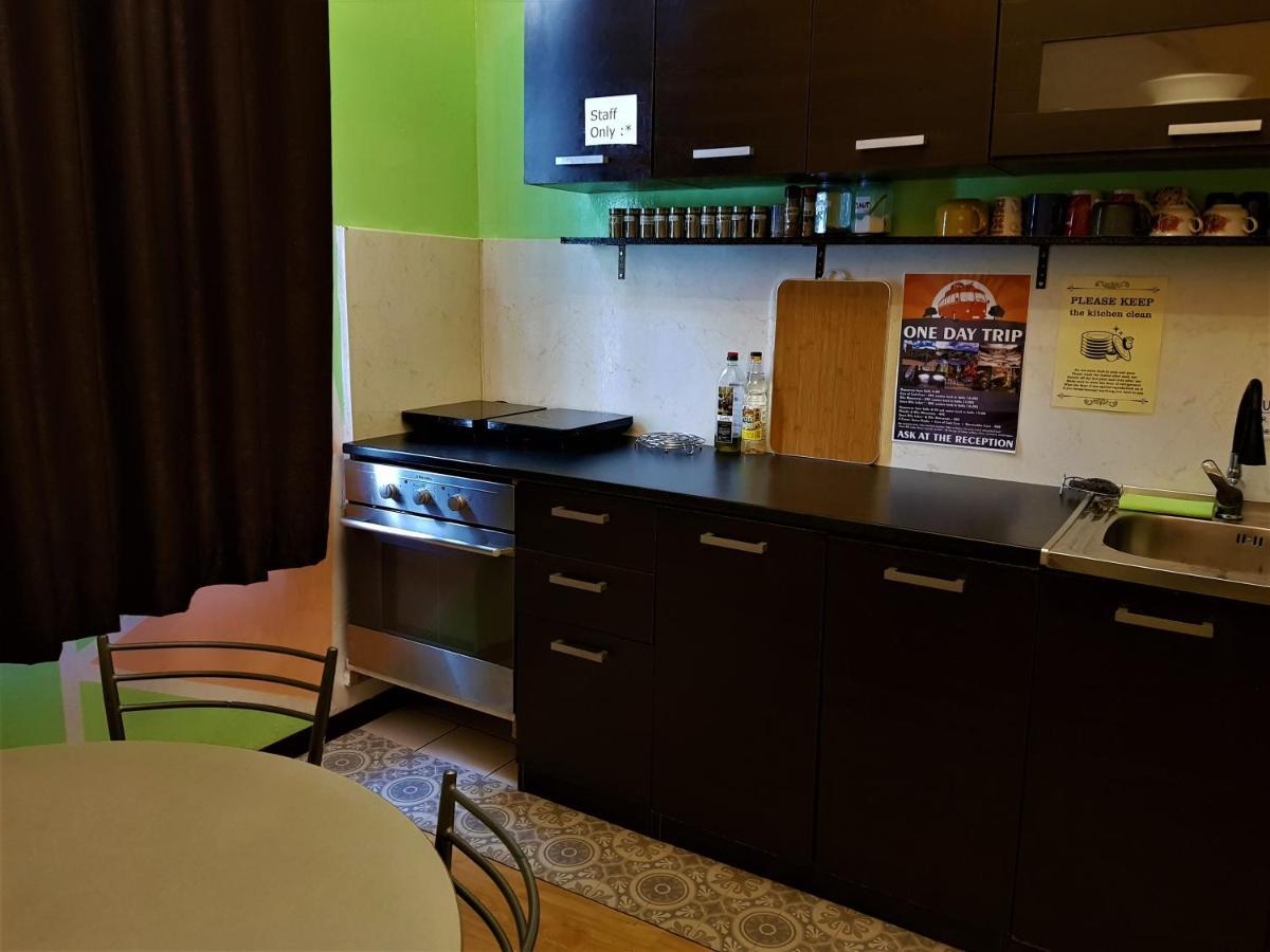"No Party & Many Rules" Hostel N1 โซเฟีย ภายนอก รูปภาพ