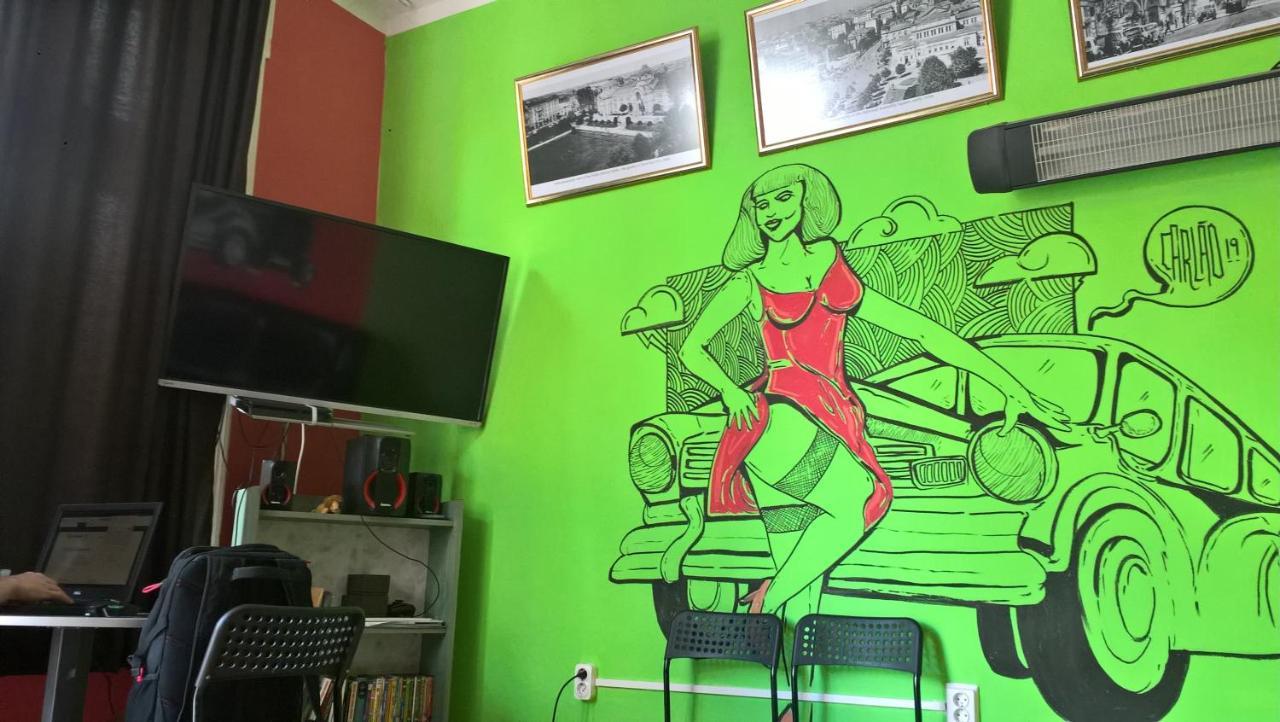 "No Party & Many Rules" Hostel N1 โซเฟีย ภายนอก รูปภาพ