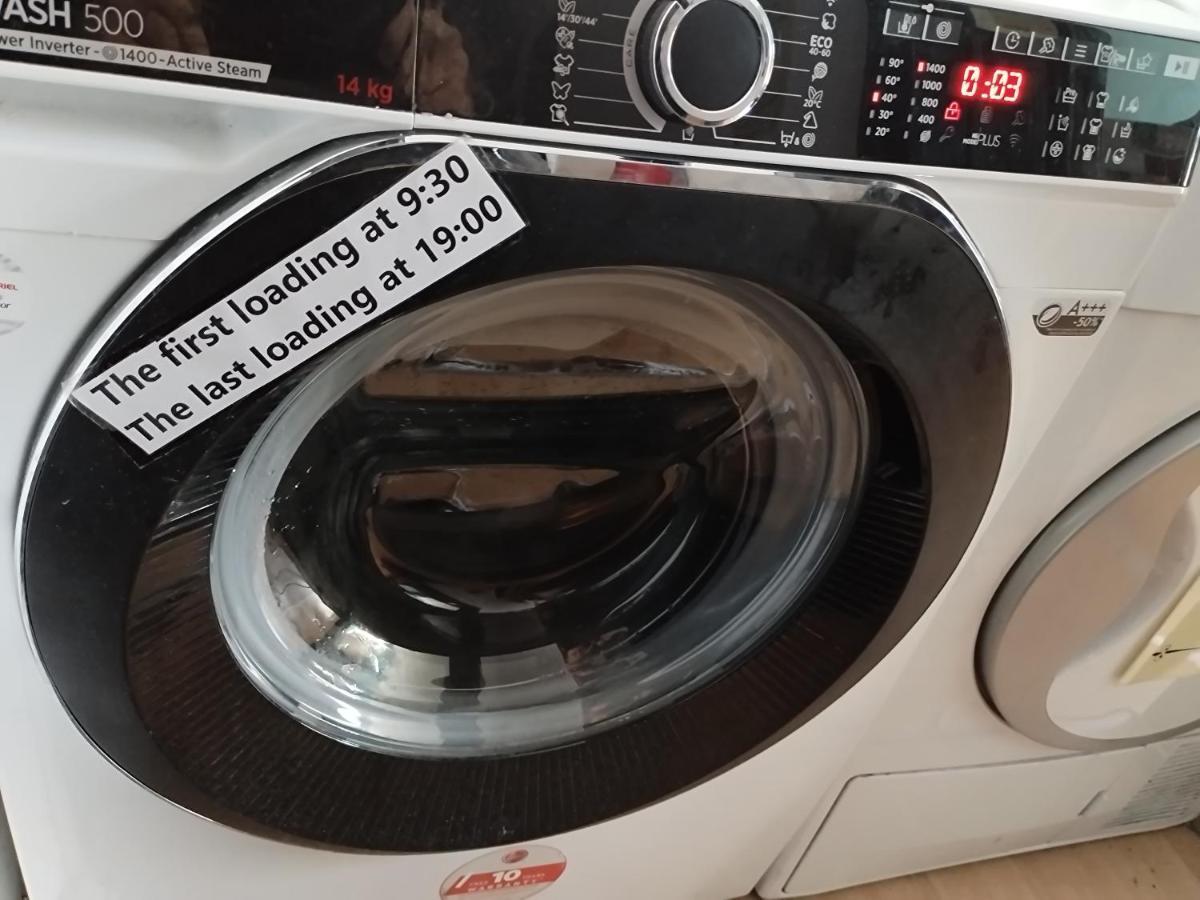 "No Party & Many Rules" Hostel N1 โซเฟีย ภายนอก รูปภาพ